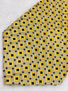 Brand New Stylish Tie By Dona / Dona - Tie Width Is 4 Inches